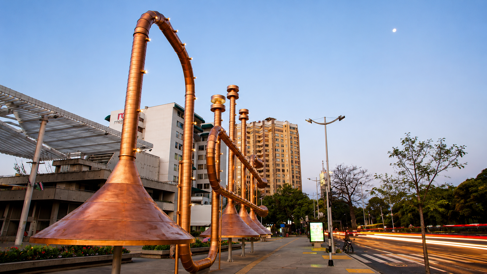 Plazoleta Jairo Varela y Boulevard del Río Cali, punto del itinerario en carro